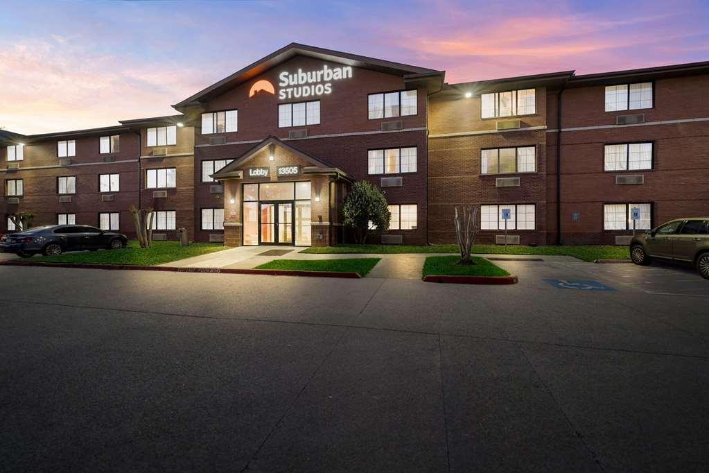 Suburban Studios Houston North I-45 Екстер'єр фото
