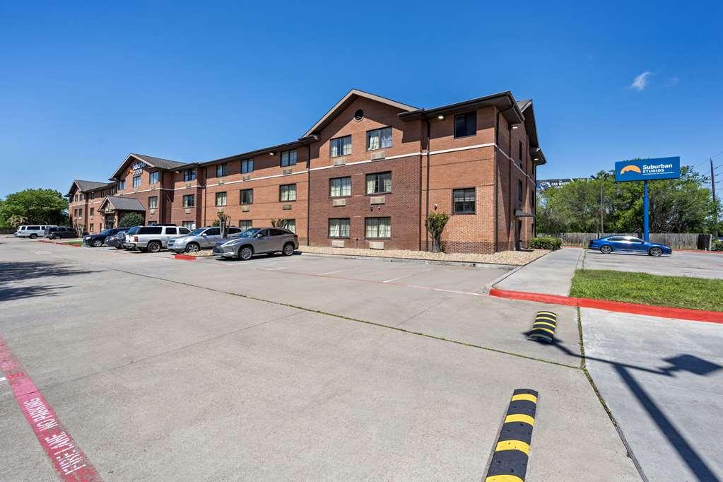 Suburban Studios Houston North I-45 Екстер'єр фото