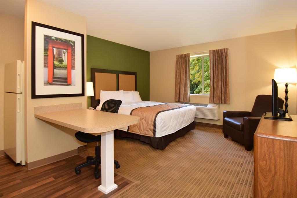 Suburban Studios Houston North I-45 Екстер'єр фото